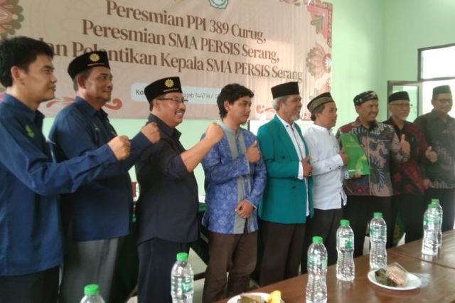 PERESMIAN PESANTREN PERSATUAN ISLAM 389 CURUG DAN PELANTIKAN KEPALA SEKOLAH SMA PERSIS SERANG 